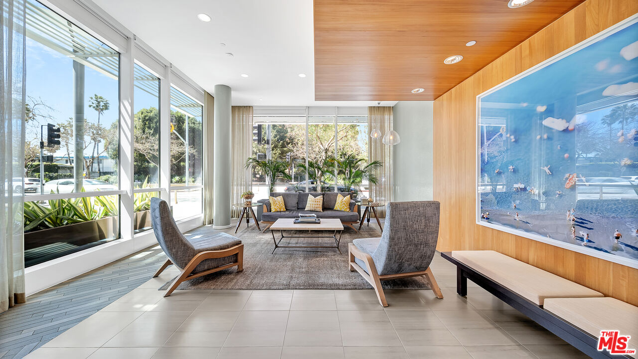 1705 Ocean Unit: 414