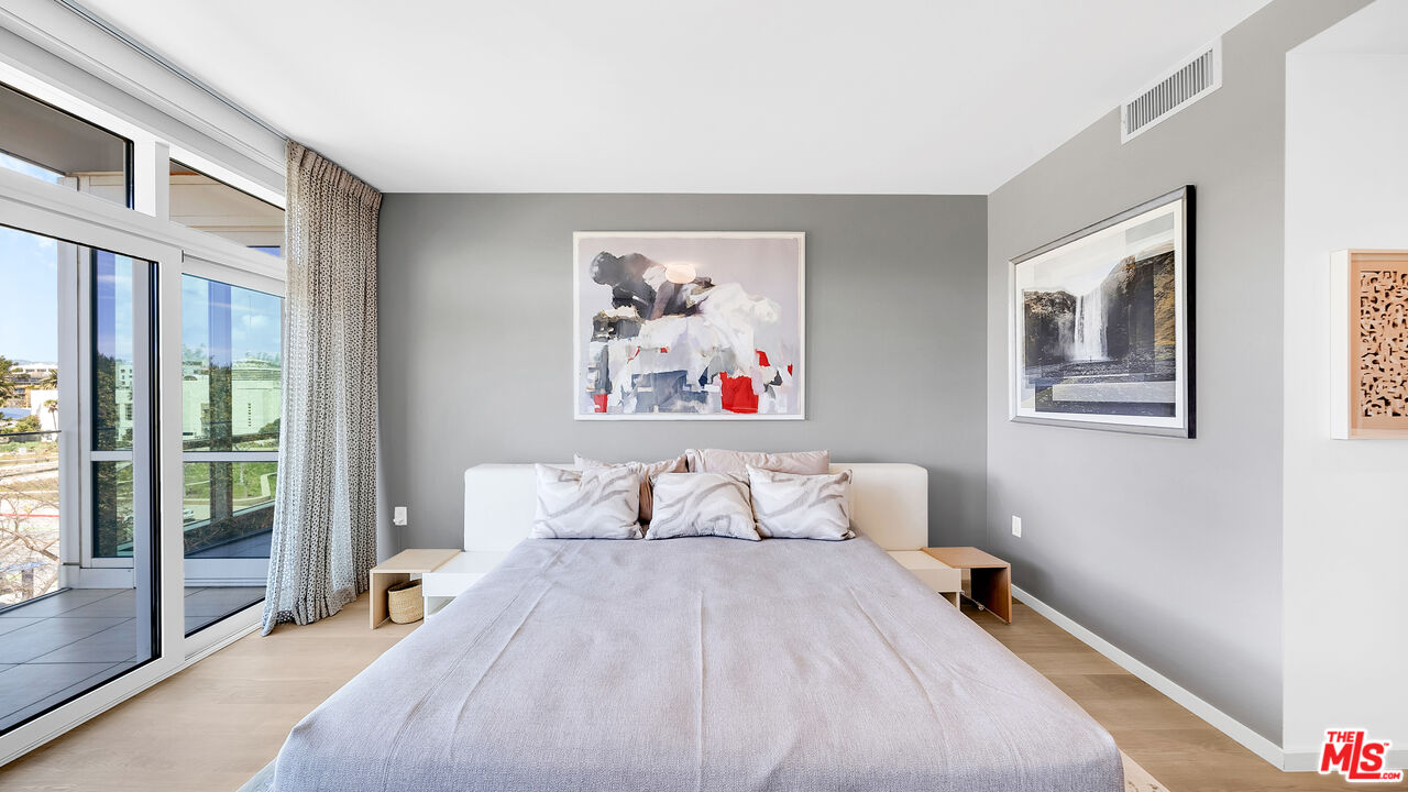1705 Ocean Unit: 414