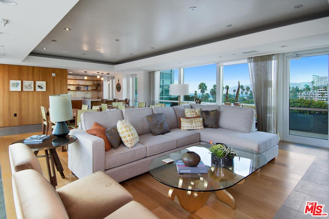 1705 Ocean Unit: 414