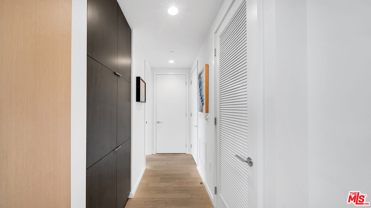 1705 Ocean Unit: 414