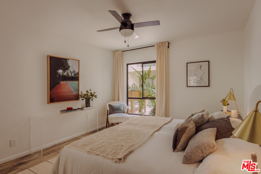 1735 N Fuller Ave Unit: 227