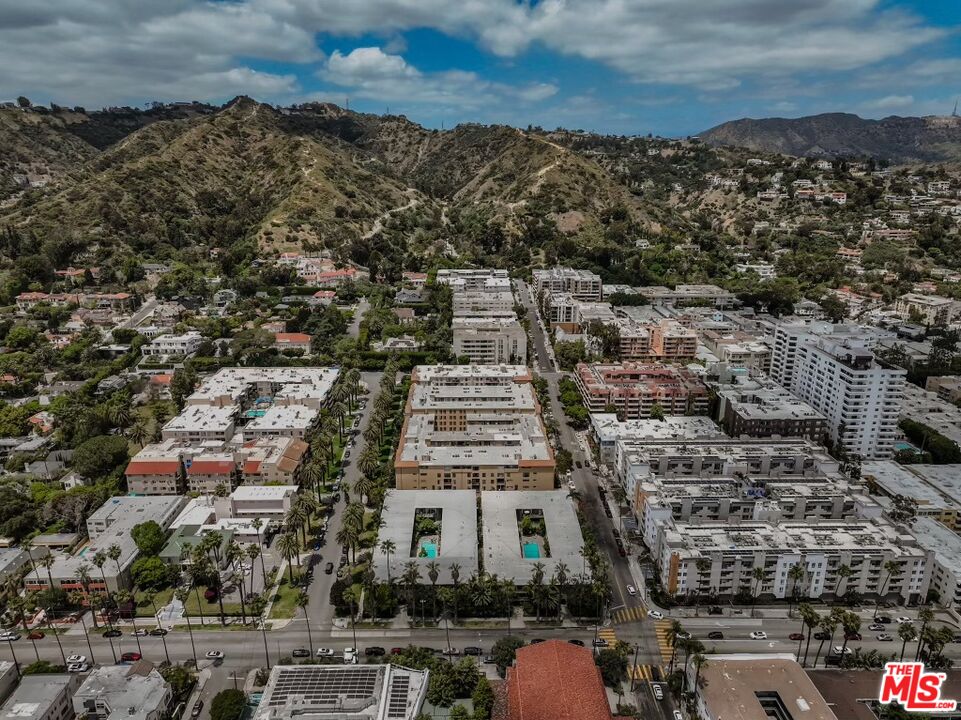 1735 N Fuller Ave Unit: 227