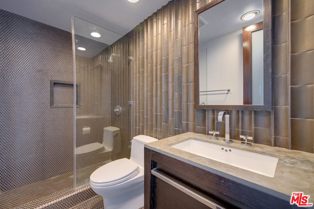 6 Northstar St Unit: 301