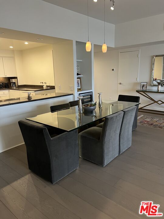 10445 Wilshire Blvd Unit: 1406