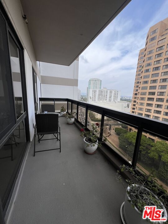 10445 Wilshire Blvd Unit: 1406