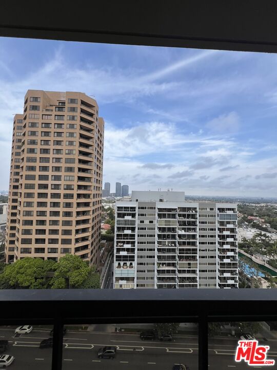10445 Wilshire Blvd Unit: 1406