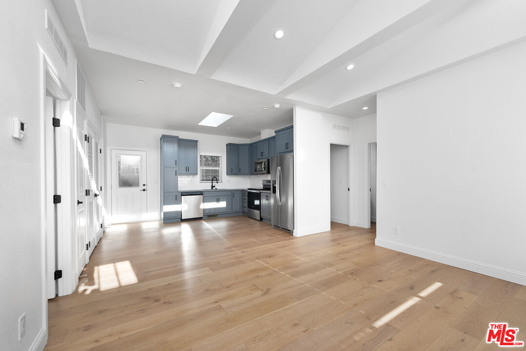 3023 Prospect Ave Unit: B