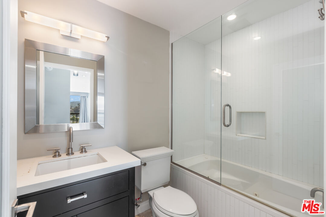 10747 Wilshire Blvd Unit: PH8