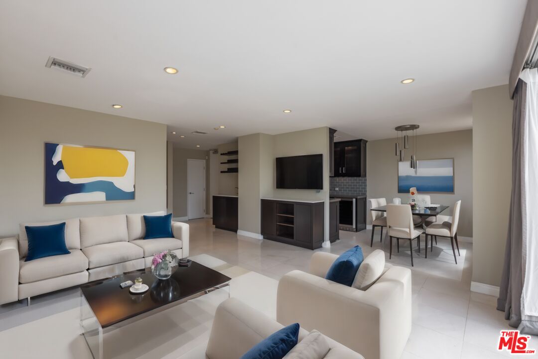 10747 Wilshire Blvd Unit: PH8