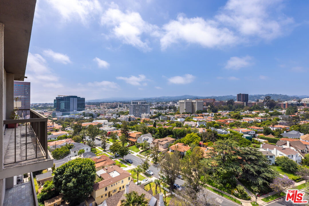 10747 Wilshire Blvd Unit: PH8