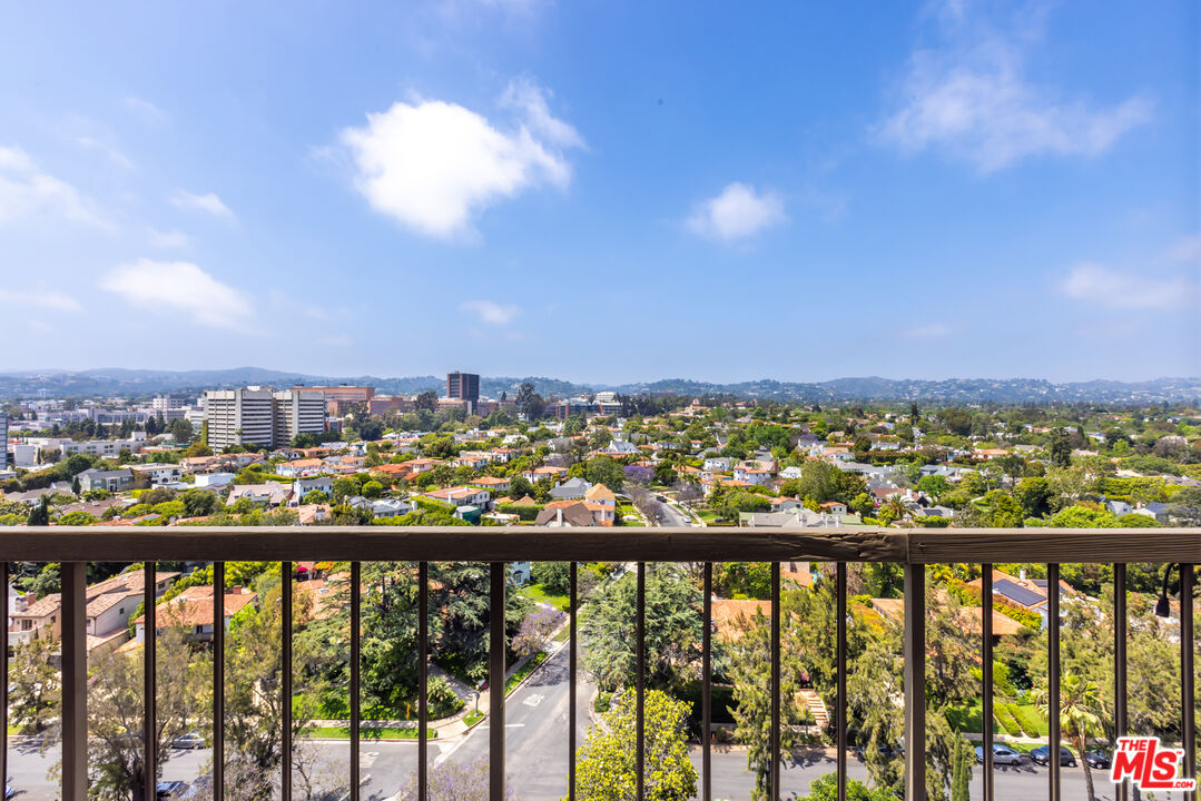 10747 Wilshire Blvd Unit: PH8