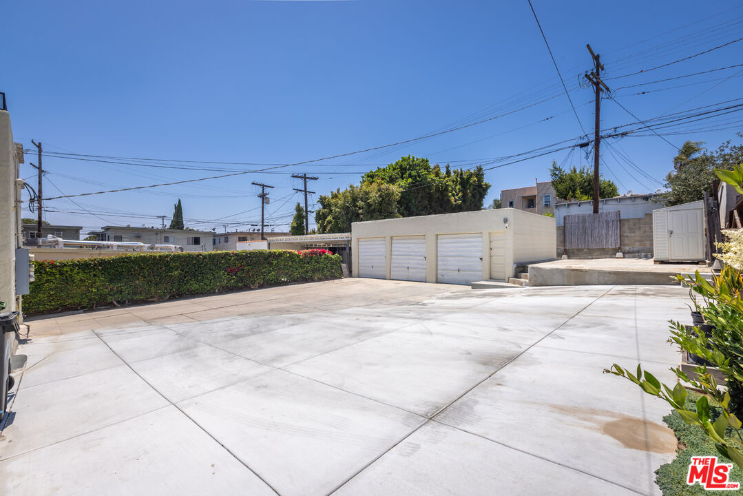 1365 S Keniston Ave