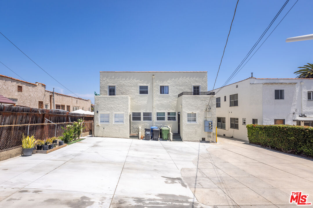 1365 S Keniston Ave