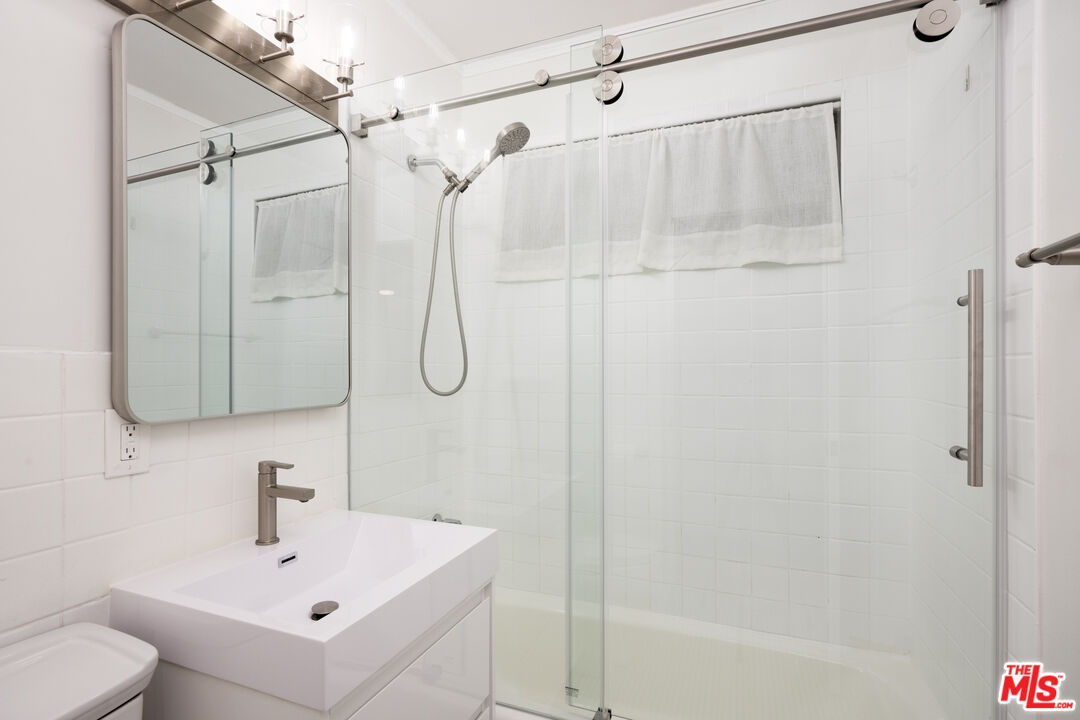 6514 Coldwater Canyon Ave