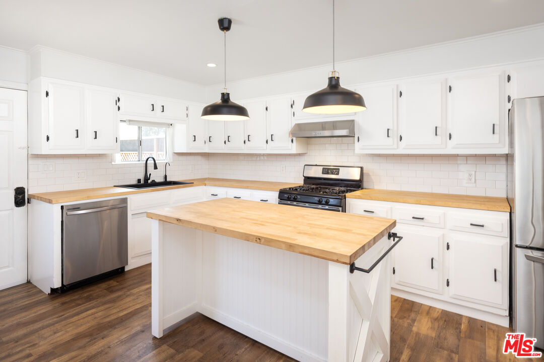 6514 Coldwater Canyon Ave