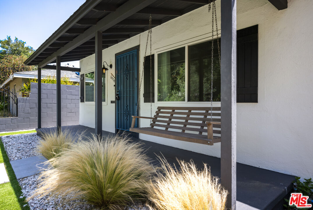 6514 Coldwater Canyon Ave