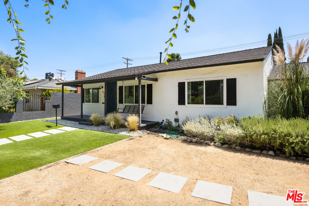 6514 Coldwater Canyon Ave