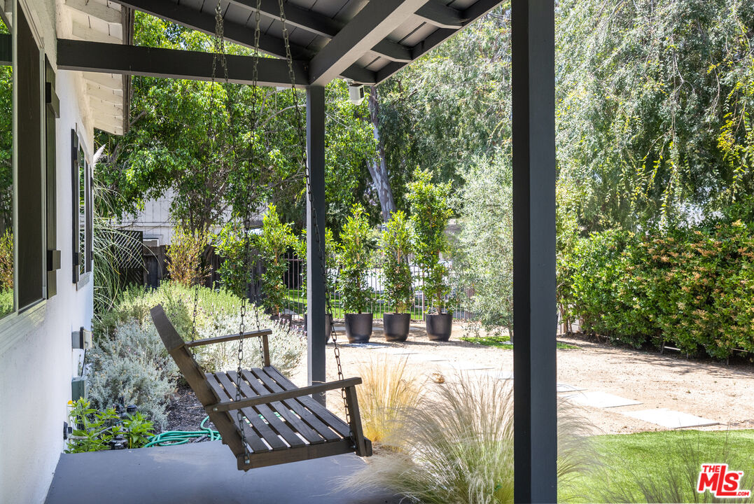 6514 Coldwater Canyon Ave