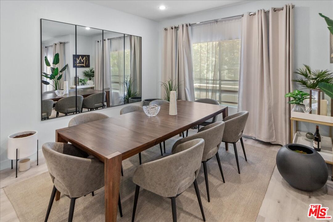 1944 Glendon Ave Unit: 109