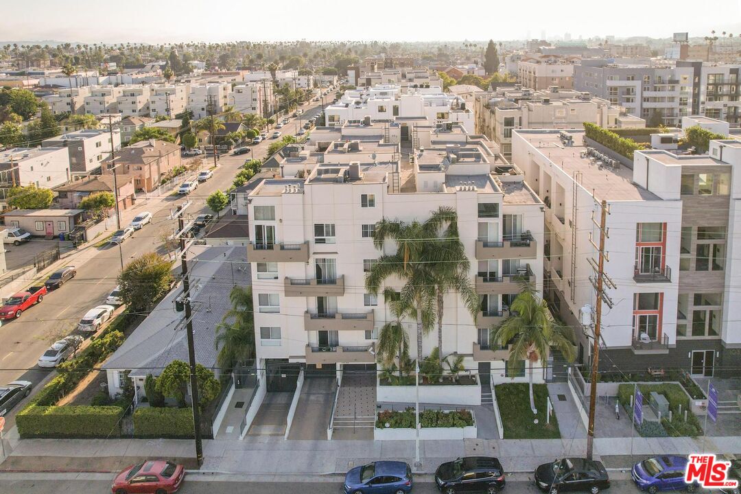 1049 S Hobart Blvd Unit: 103