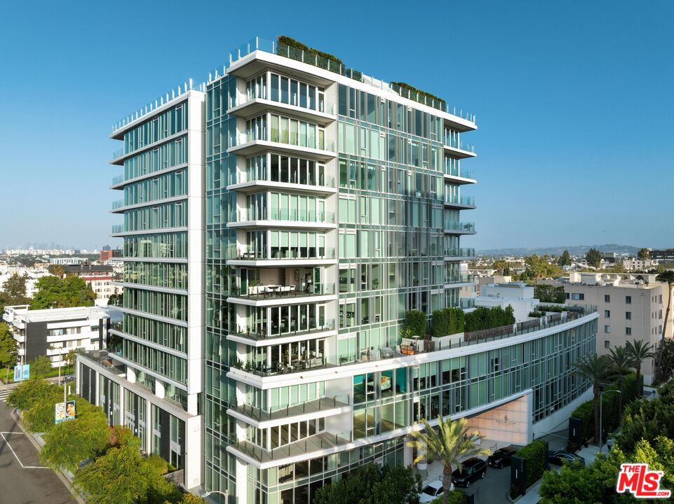 9000 W 3rd St Unit: 701