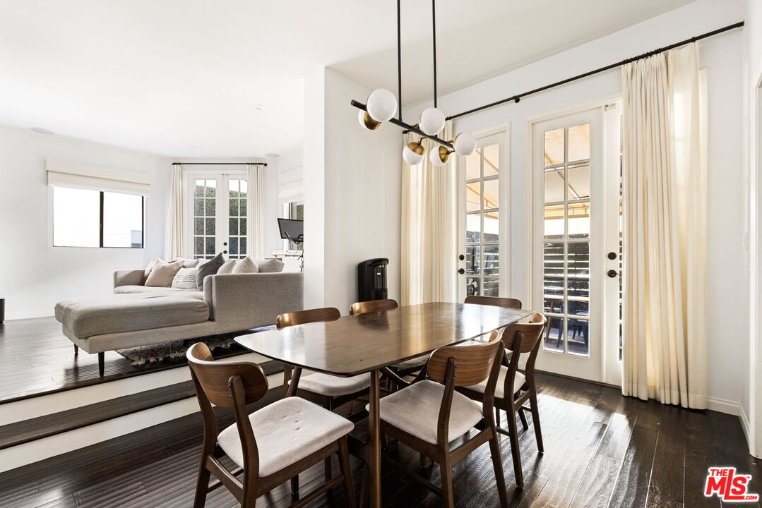 1814 Thayer Ave Unit: 4