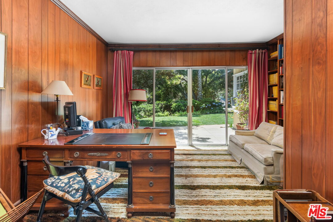 1101 Casiano Rd