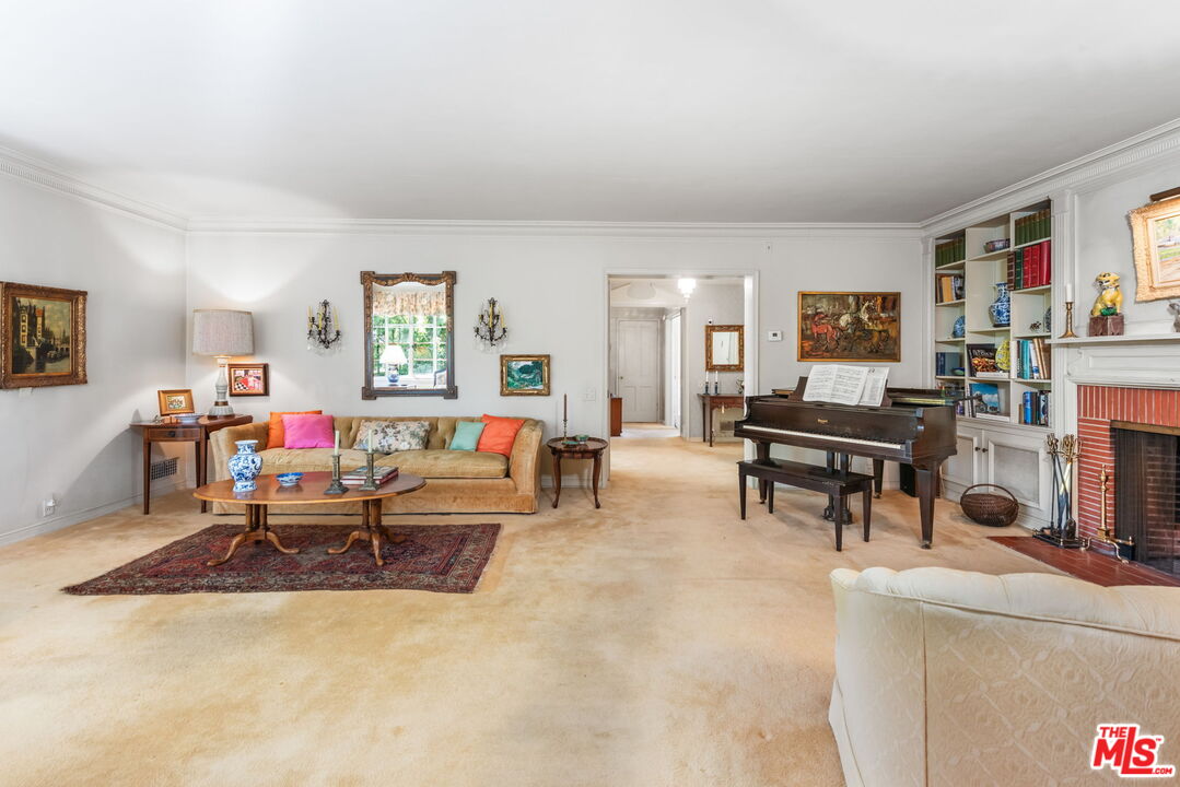 1101 Casiano Rd
