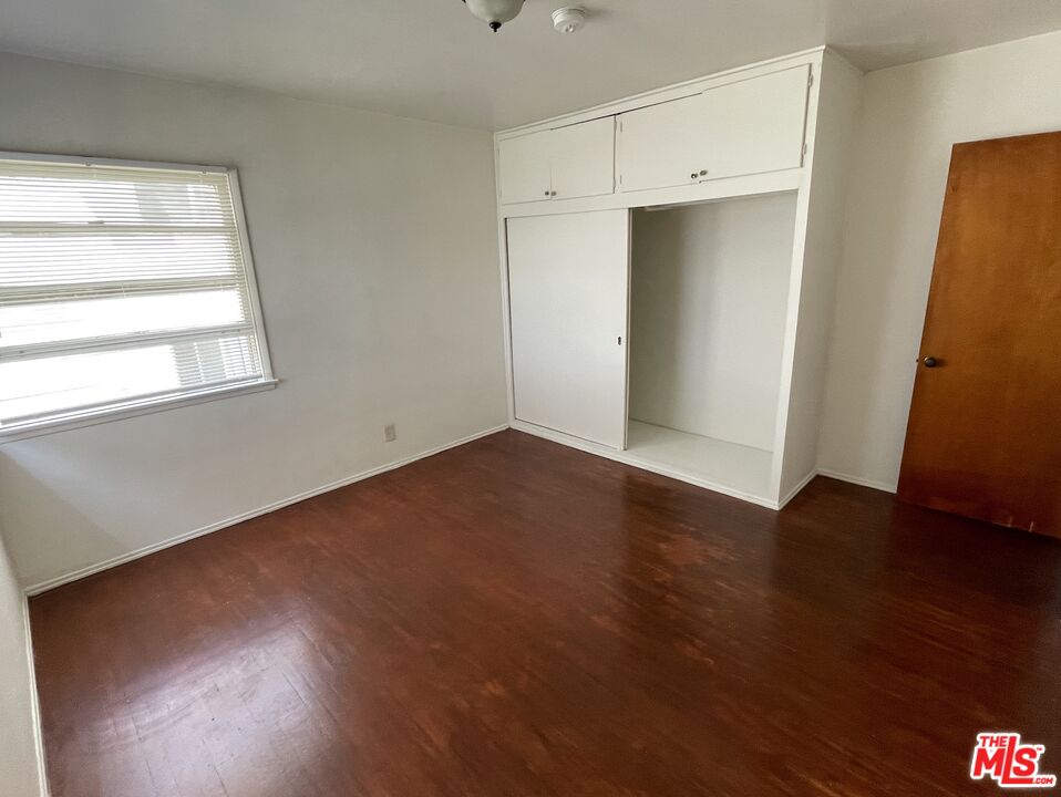 12736 Venice Blvd Unit: 6