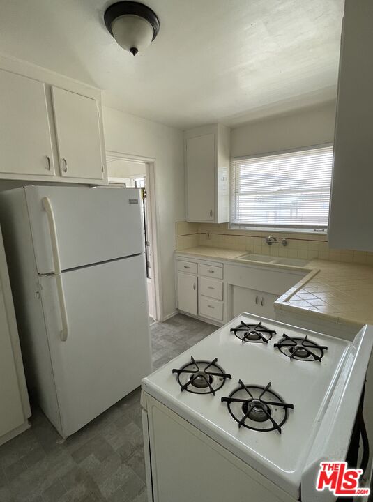 12736 Venice Blvd Unit: 6