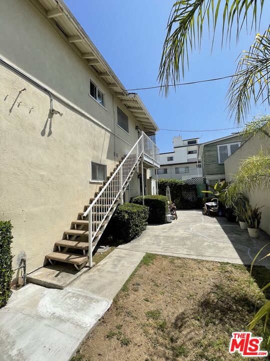 12736 Venice Blvd Unit: 6