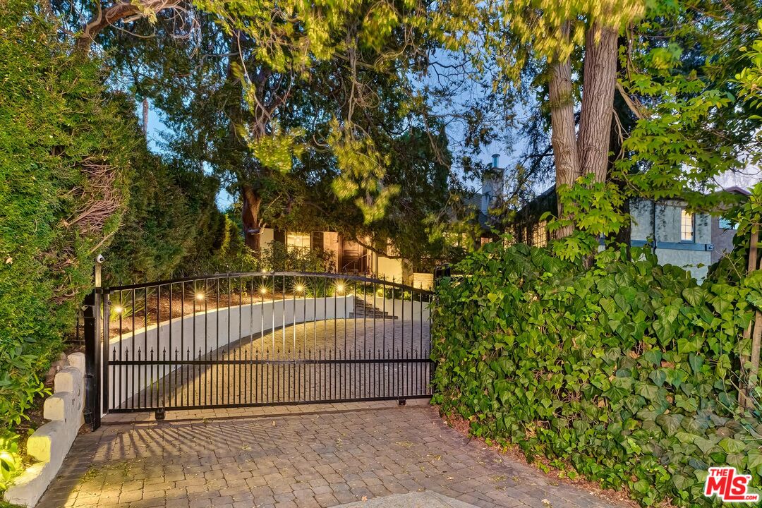 14432 Valley Vista Blvd