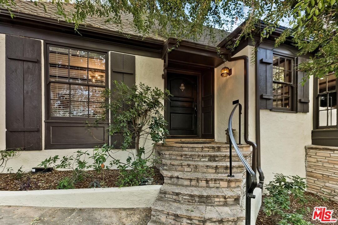 14432 Valley Vista Blvd