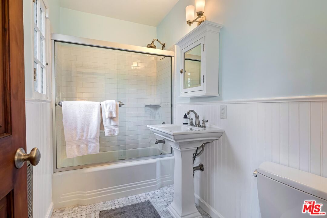 14432 Valley Vista Blvd