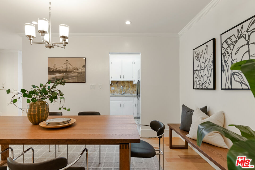 1250 S Beverly Glen Blvd Unit: 107