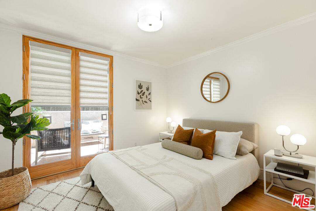 1250 S Beverly Glen Blvd Unit: 107
