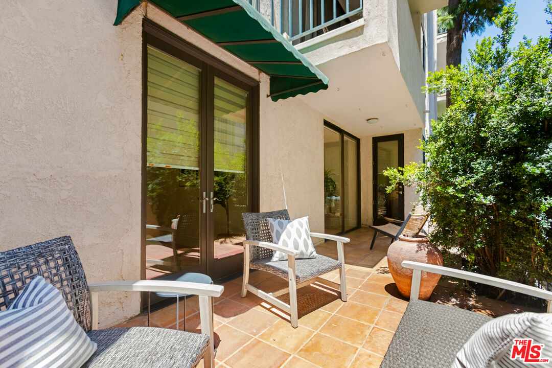 1250 S Beverly Glen Blvd Unit: 107