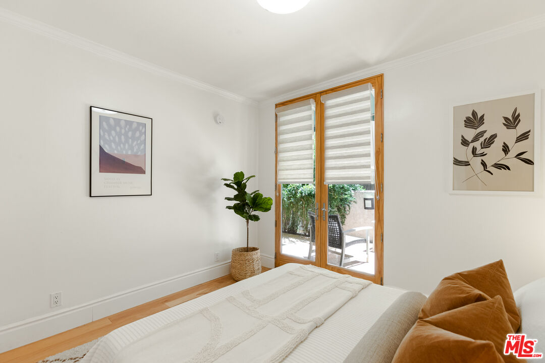 1250 S Beverly Glen Blvd Unit: 107