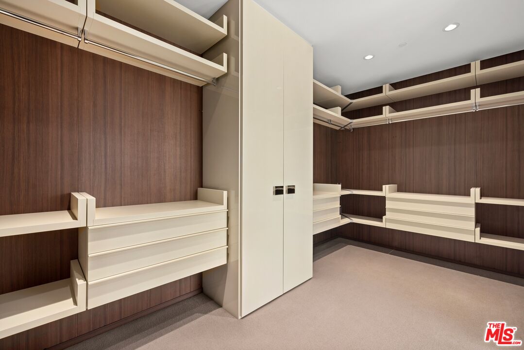 1200 Club View Dr Unit: 5N