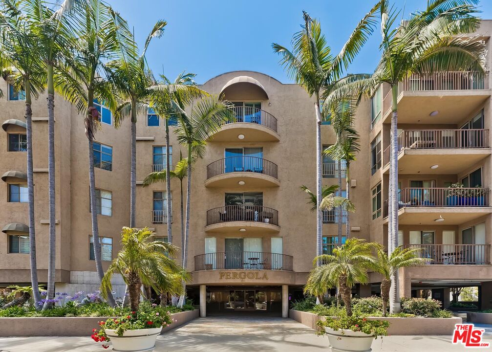 211 California Ave Unit: #502