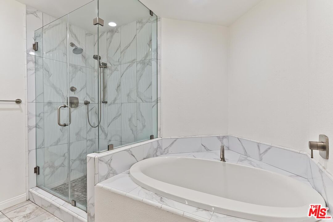 211 California Ave Unit: #502