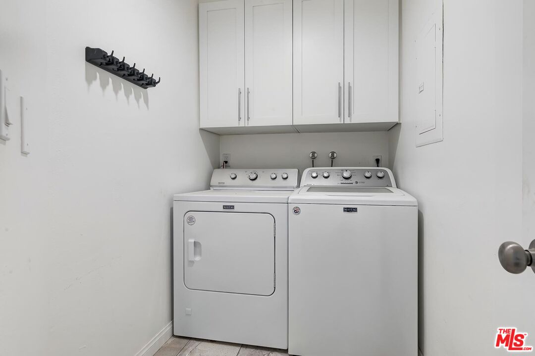 211 California Ave Unit: #502