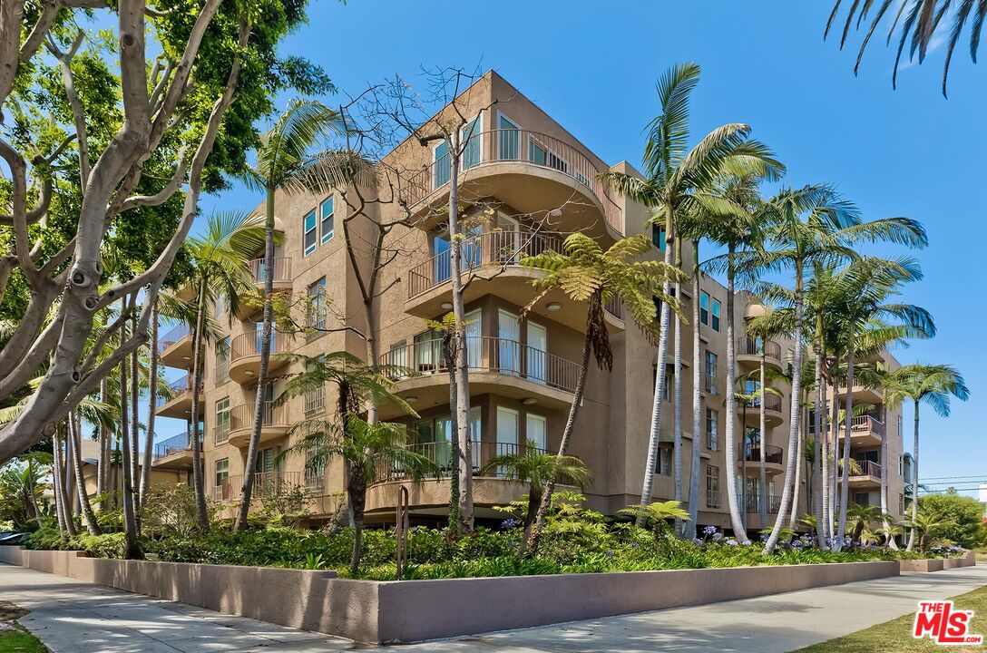 211 California Ave Unit: #502