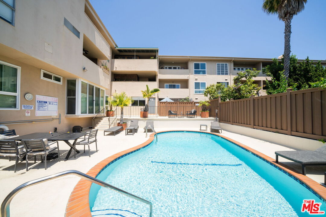 1023 Hancock Ave Unit: 114