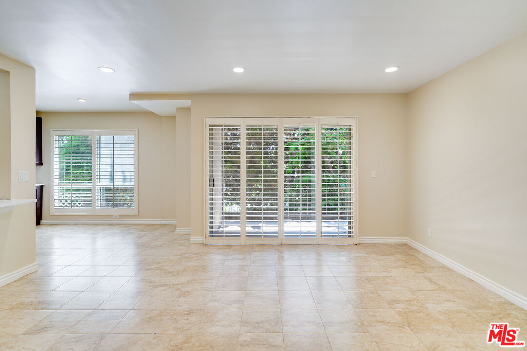 1023 Hancock Ave Unit: 114