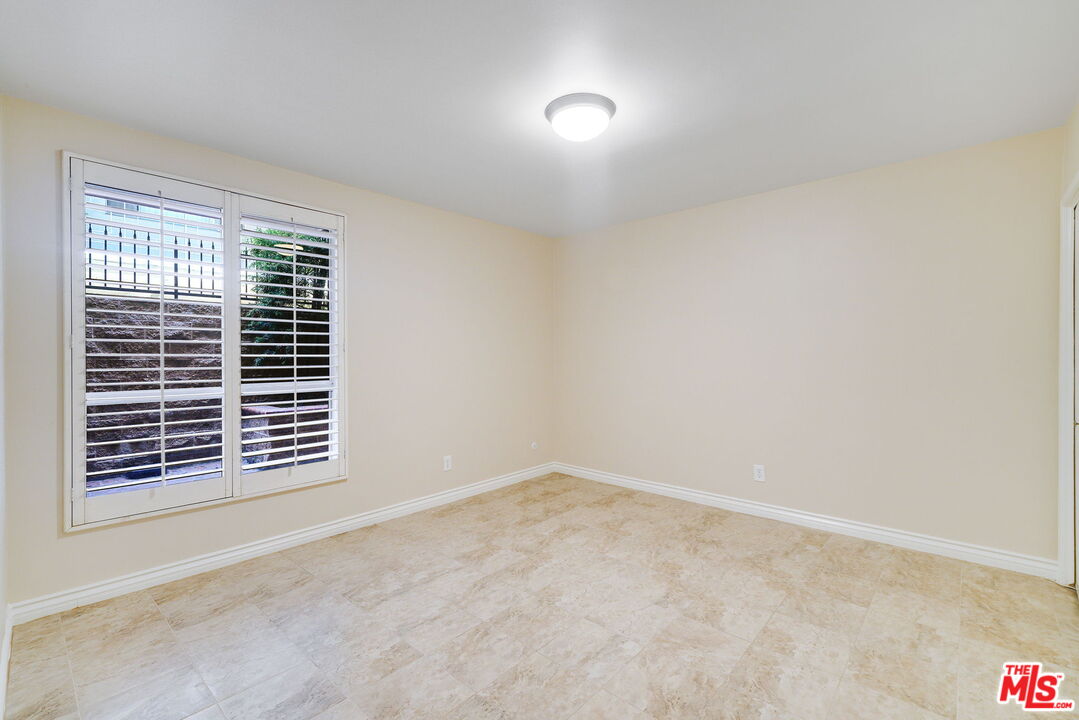 1023 Hancock Ave Unit: 114