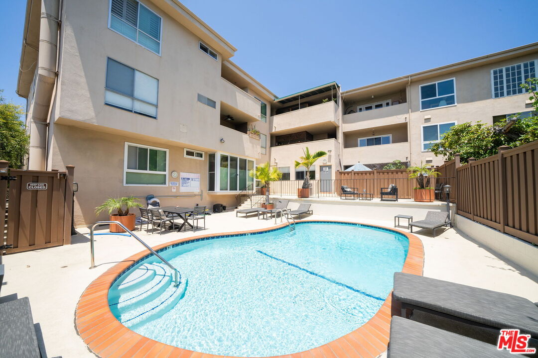 1023 Hancock Ave Unit: 114