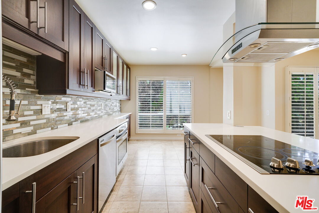 1023 Hancock Ave Unit: 114