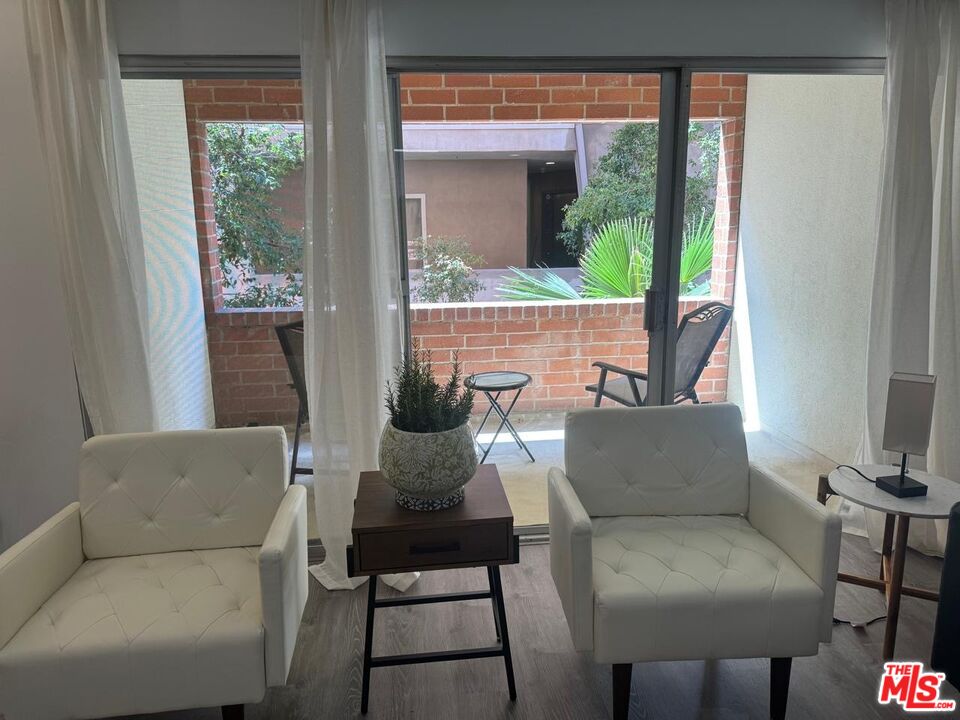 11750 W Sunset Blvd Unit: 221