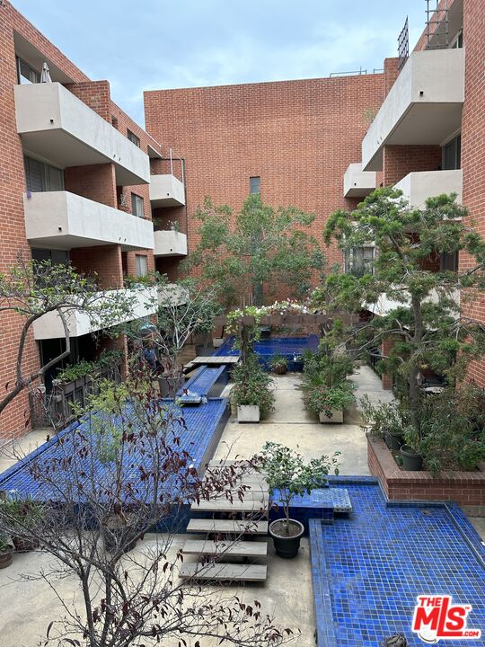 11750 W Sunset Blvd Unit: 221